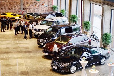 建發(fā)汽車(chē)生活館 福建首個(gè)跨界loft展廳引領(lǐng)汽車(chē)銷(xiāo)售新潮流
